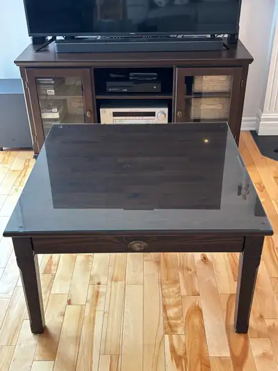 Table de salon en bois IKEA, View more