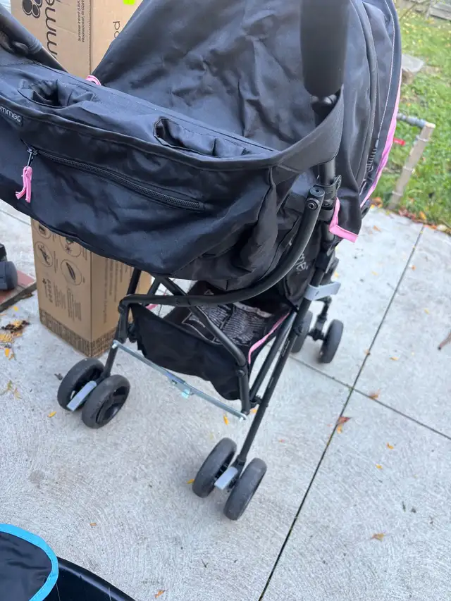 Summer 3D Mini Pink Stroller in Strollers, Carriers & Car Seats in Hamilton - Image 8