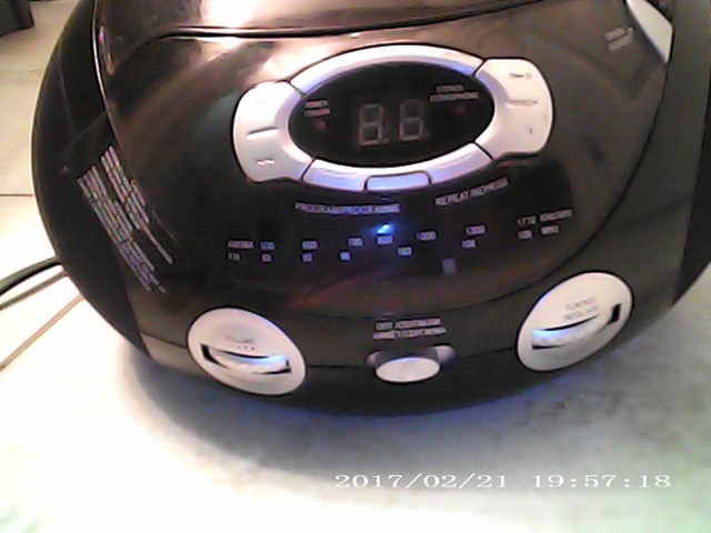 Onn CD Boombox in Stereo Systems & Home Theatre in Petawawa - Image 3