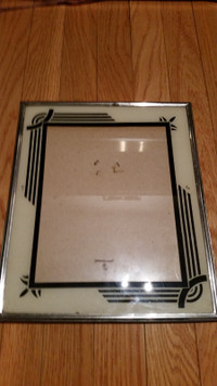 EARLY 1940’S VINTAGE ART DECO CHROME AND REVERSE PAINT FRAME
