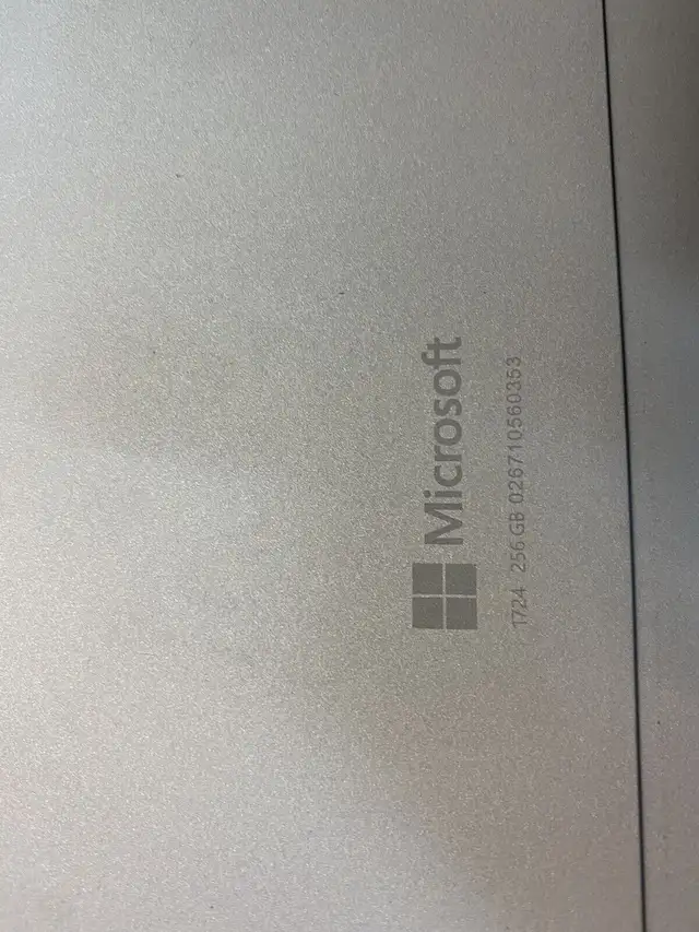 Microsoft Surface Pro 6 in iPads & Tablets in City of Montréal - Image 3
