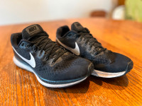 Nike Zoom Pegasus 34 Shoes, Size 9