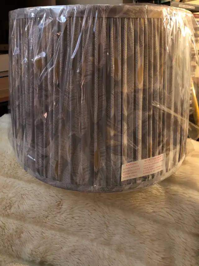 lamp shades in Indoor Lighting & Fans in Oshawa / Durham Region - Image 2