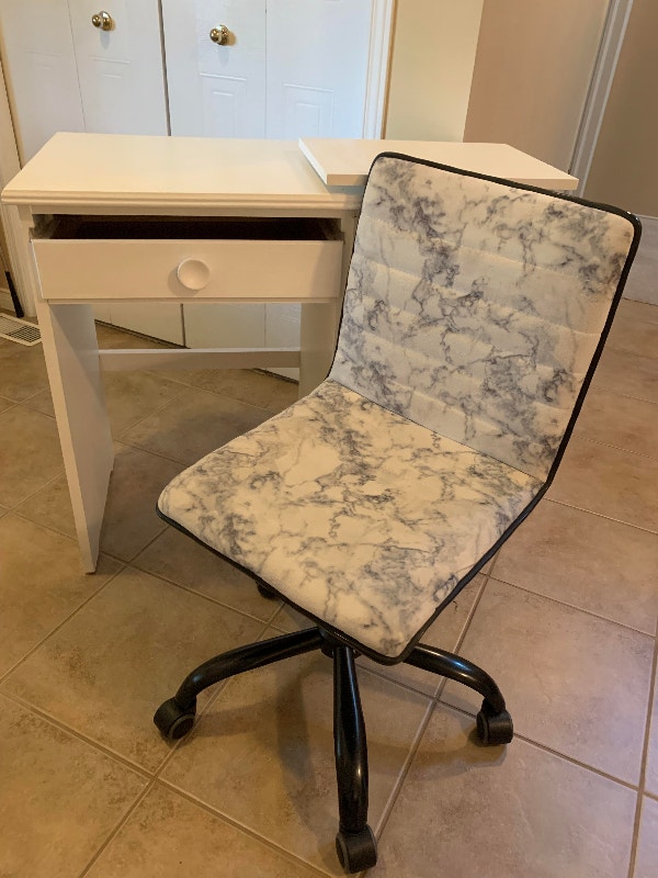 Desk and Chair Excellent Condition As Shown Desks Cambridge