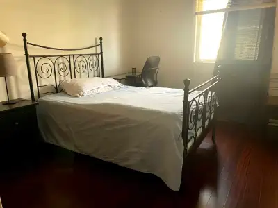 Large Room for rent in a shared townhouse in Orleans. Parking is also available at a cost. Let me kn...