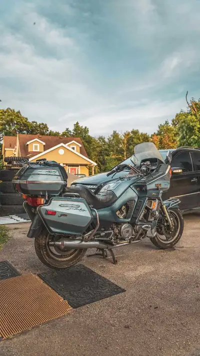 1983/84 Yamaha Venture Royale 1200 (exact year not confirmed) 1200cc V4 touring motorcycle. Complete...