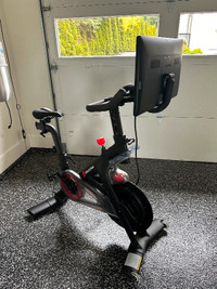 Peloton Bike (fixed screen)