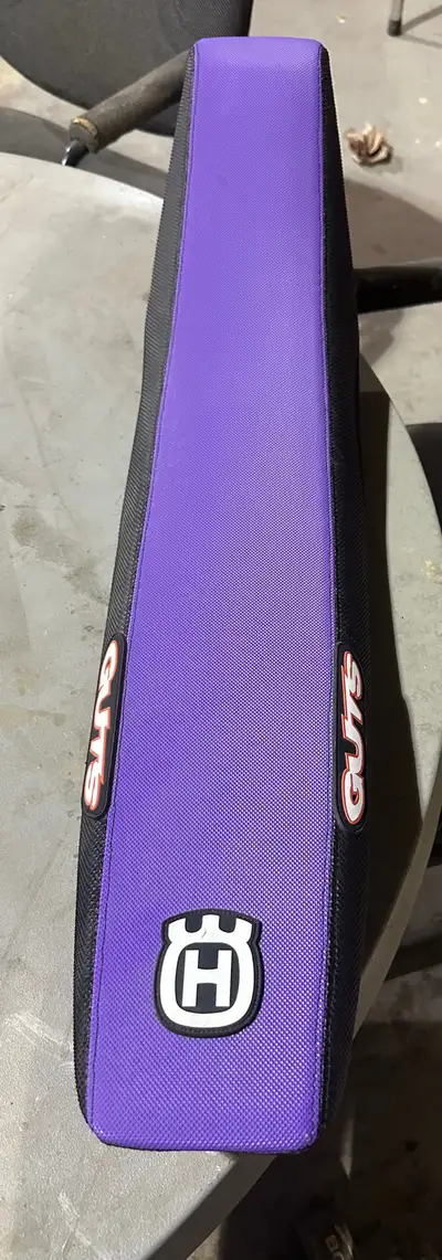 2020 TC 250 Guts racing seat Fits 2019-2022 tc $100 No trades