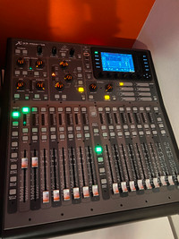 Behringer X32 producer + SD8 stage box