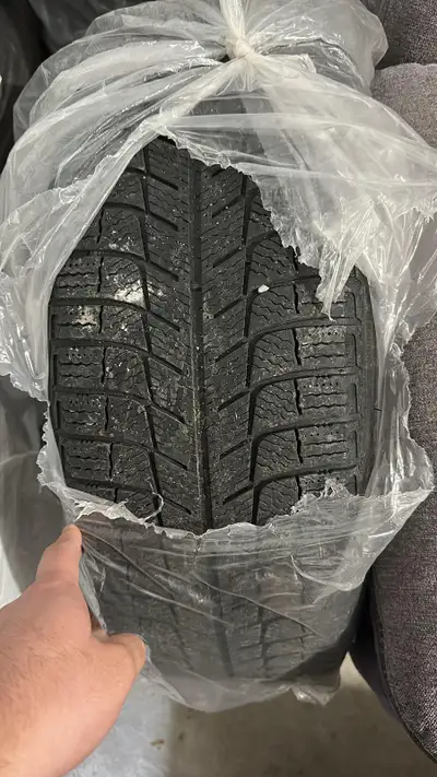 Brand new tires with hyundai oem rims fit fors hyundai sonata and hyundai kona