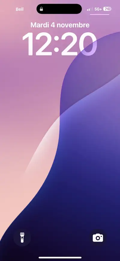 Chambre à louer a Anjou près de roi rené et la voie de service 40 Bus 141 et 83 Prix 650 Si intéress...