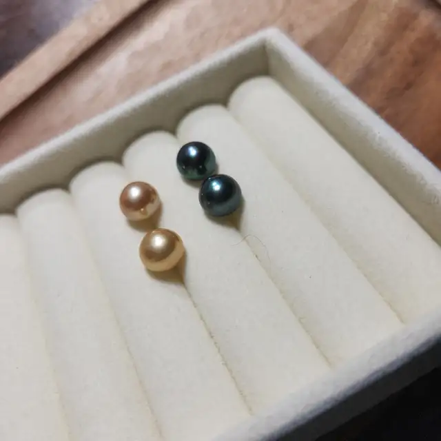 Real Freshwater Pearl Earrings Studs Golden Green Black in Jewellery & Watches in Longueuil / South Shore - Image 5