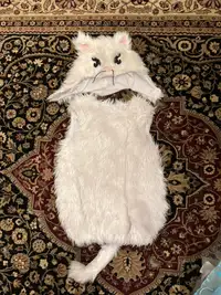 White cat costume Size 4-6 