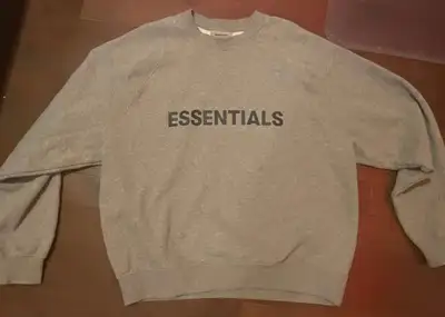 Fear of God Essentials Crewneck Size L, View more