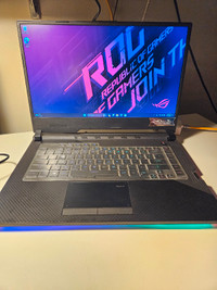 ASUS ROG STRIX SCAR III laptop