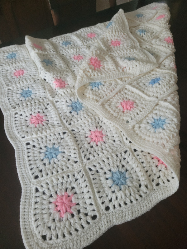 Baby Blanket in Bathing & Changing in Kitchener / Waterloo - Image 2