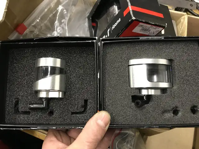 Ducati Performance Rizoma Brake Clutch fluid Reservoir Tanks DP in Other in Barrie - Image 3