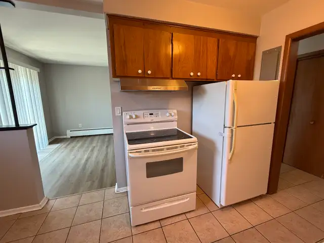 2 bedroom apartment all inclusive  in Long Term Rentals in Woodstock - Image 5