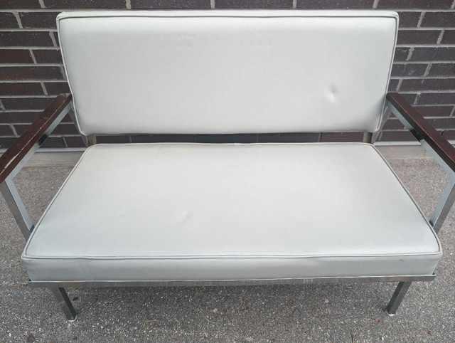  Steelcase  MCM Style Love Seat in Couches & Futons in City of Toronto - Image 2