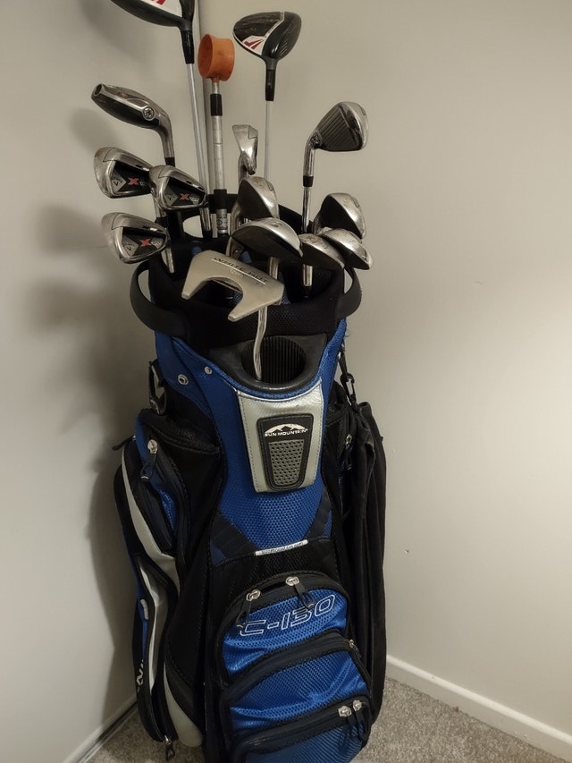 Callaway X HOT golf club set and Bag Right Golf Ottawa Kijiji