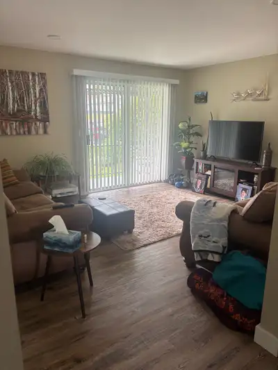 Furnished ROOM FOR RENT, in a 2 bedroom upstairs of house in Kimberley by Save On. $1000/month + $75...