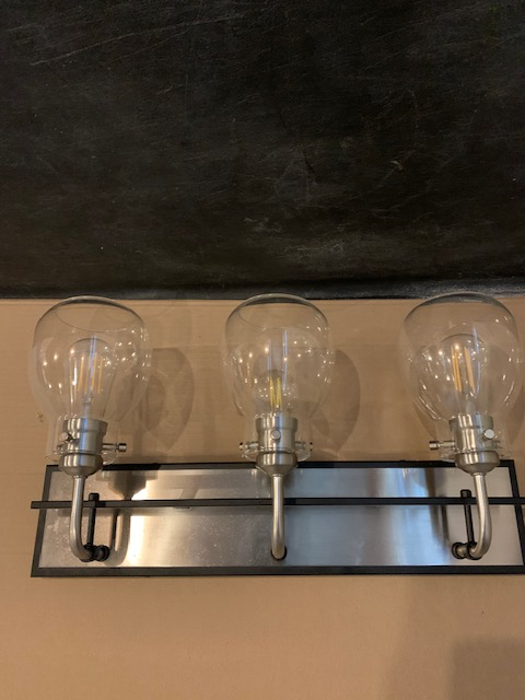Vanity light