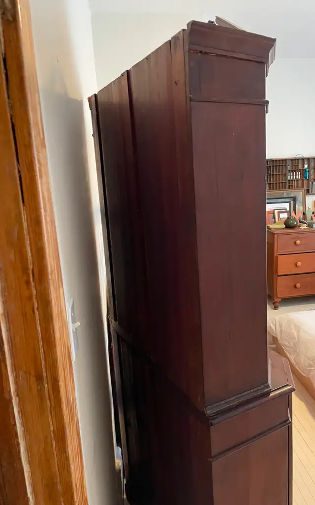 Antique Edwardian Cabinet in Hutches & Display Cabinets in City of Toronto - Image 10