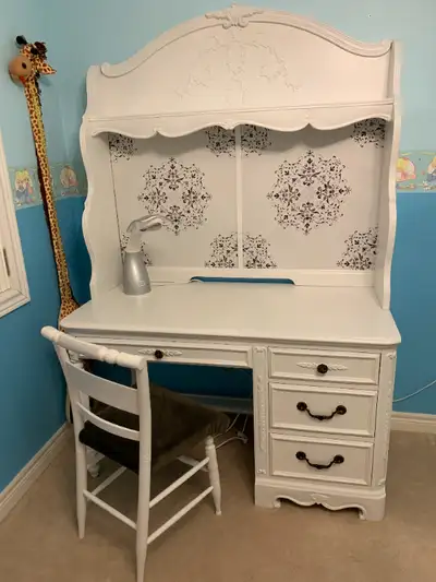 White Desk with Hutch and Antique Chair in Great Condition. Dimensions: Desk 24”Dx50”Wx30”H Hutch 13...