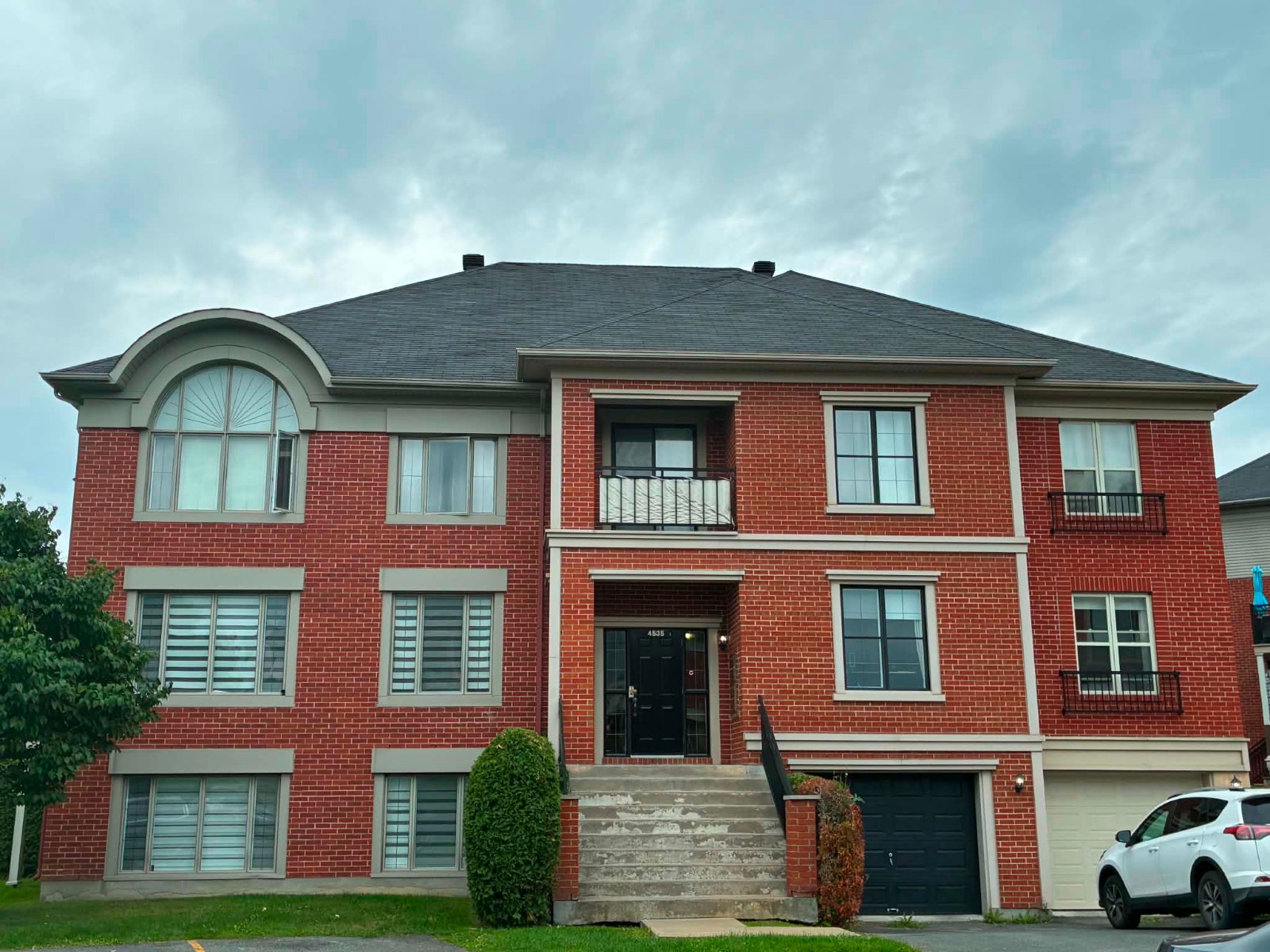 Condo 4 1/2 à louer à Brossard dans le Village Parisien (sect L) — photo 1