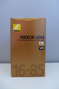 Nikon AF-S DX Nikkor 16-85mm 1:3,5-5,6G ED VR
