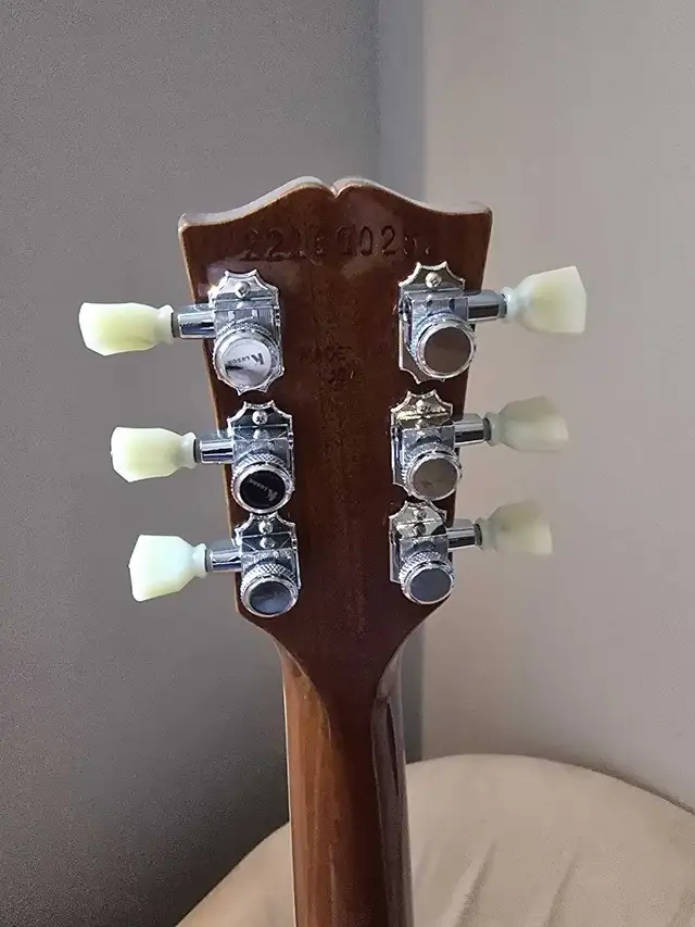 Gibson Les Paul 50s  in Guitars in Longueuil / South Shore - Image 5