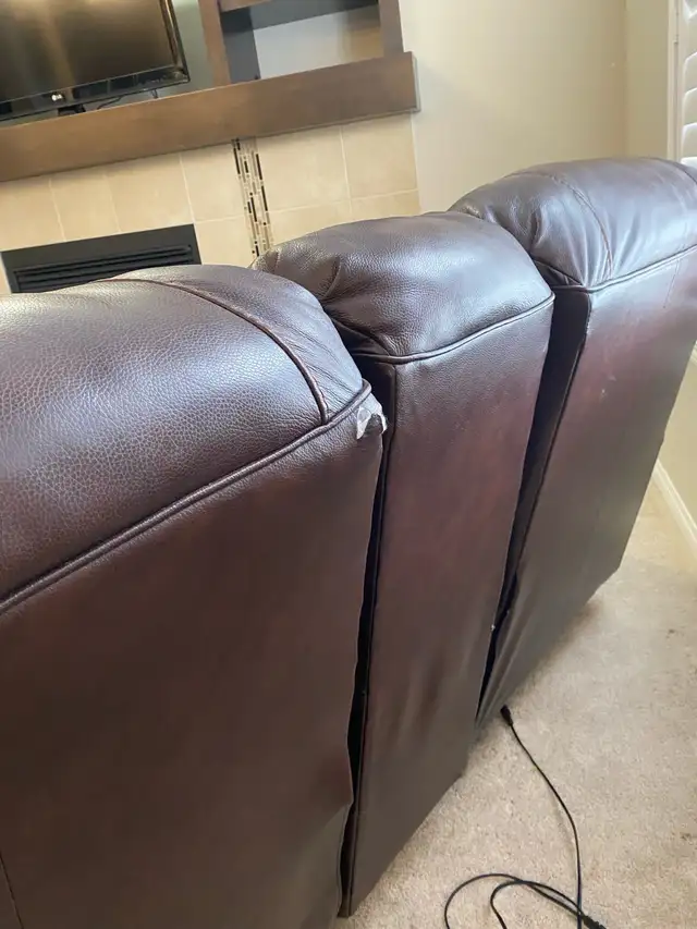 3-Piece reclining Brown Leather  Sofa, loveseat and chair in Couches & Futons in Calgary - Image 5