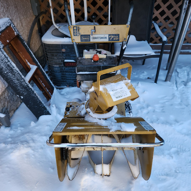 Craftsman 7hp, 22inch snowblower  in Snowblowers in Winnipeg - Image 2