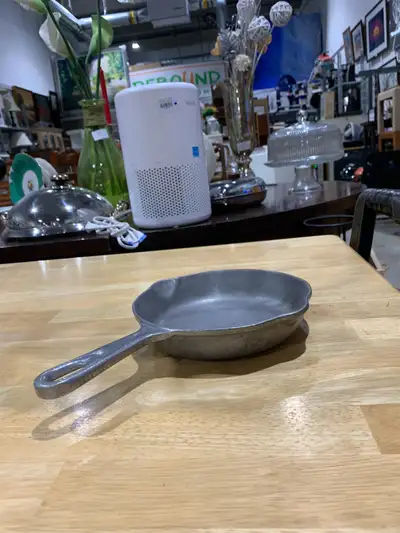 Small cast iron pan, View more
