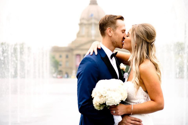 Professional Wedding Photographer - St. Albert in Wedding in St. Albert - Image 2