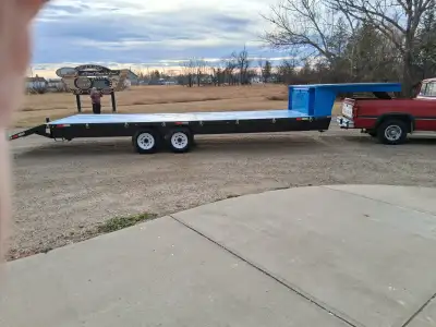 $8,500.00 EQUIPMENT & VEHICLE HAULER Tows excellently Homebuilt onto a 1995 Layton Skyline chassis 2...