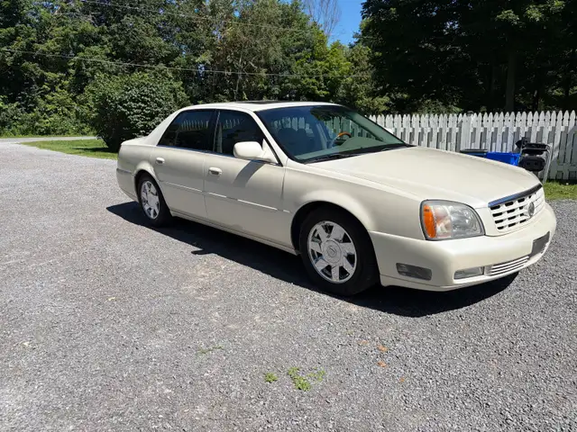 2001 Cadillac DTS - Luxury