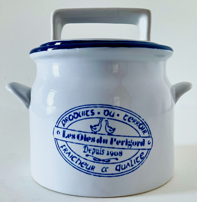 Collection Magnifique pot en porcelaine LES OIES DU PERRIGORD dans Art et objets de collection  à Lévis