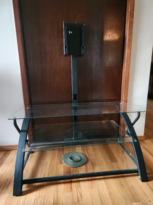 Glass TV Stand in TV Tables & Entertainment Units in Winnipeg - Image 2