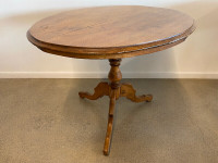 Antique Pine Oval Lamp / Side Table -Canadiana Furniture/Vintage