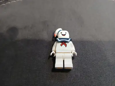 Lego Stay Puff minifig wants Lego Friends minidolls, View more