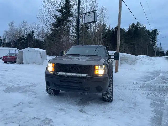 Sierra Sle 1500 in Cars & Trucks in Shawinigan - Image 4