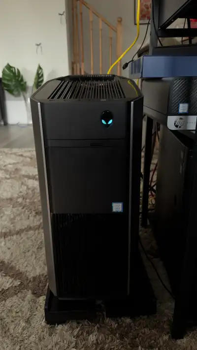Alienware Aurora R7, View more