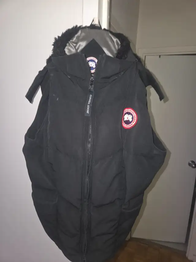 Canada goose exclusive collaboration in Women's - Tops & Outerwear in City of Toronto - Image 2