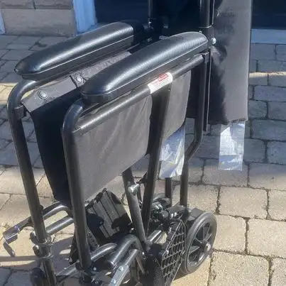 Transport Chair in Chairs & Recliners in City of Toronto - Image 2