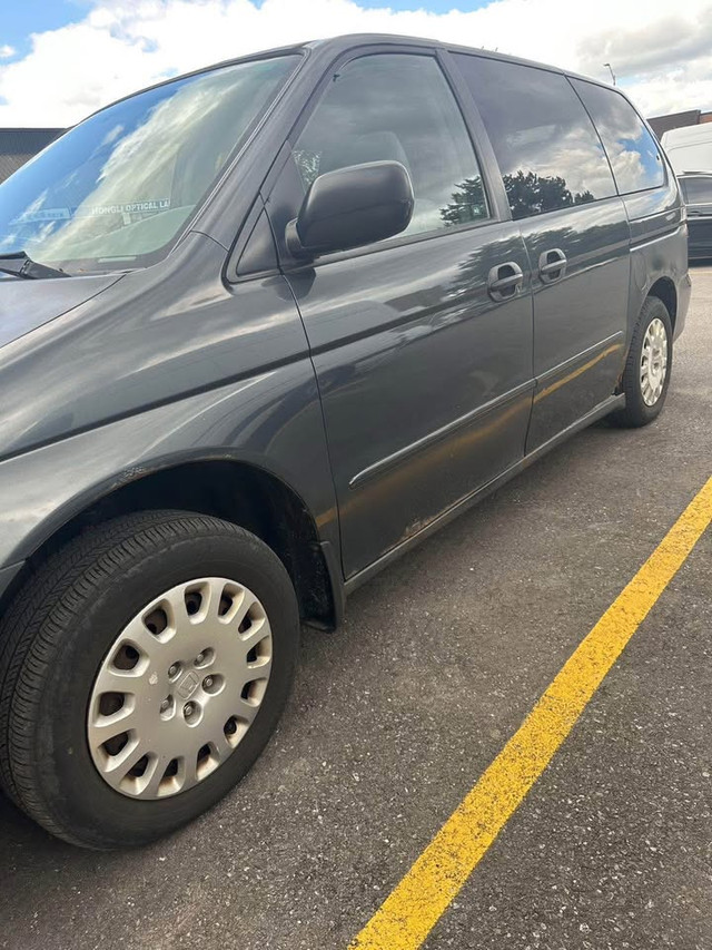 2004 Honda Odyssey in Cars & Trucks in Markham / York Region - Image 3