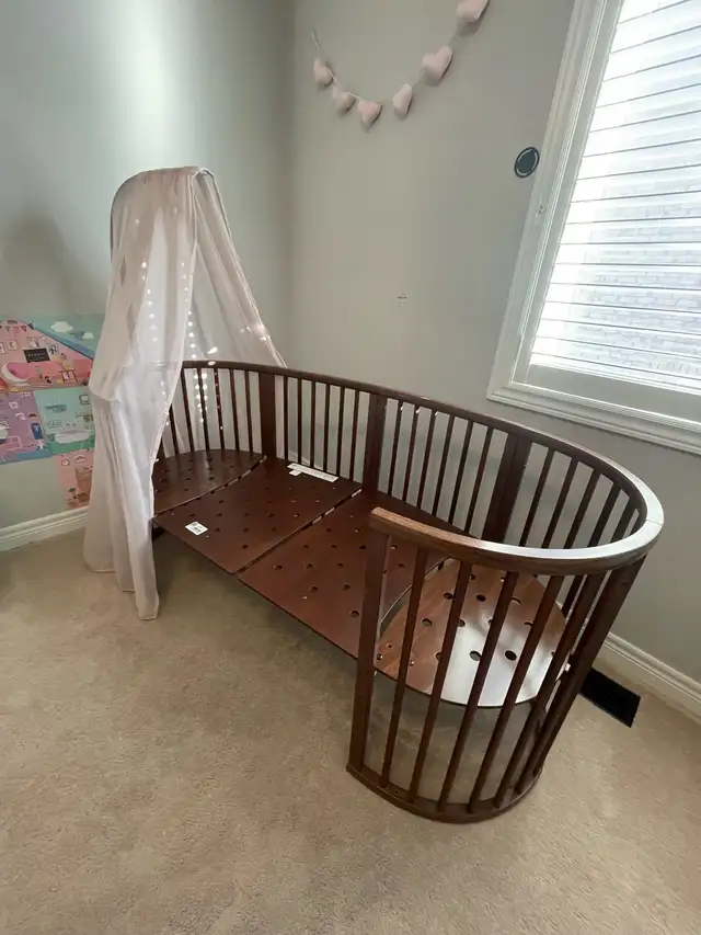 Stokke sleepi mini bundle & crib & jr extensions, much more in Cribs in City of Toronto - Image 7