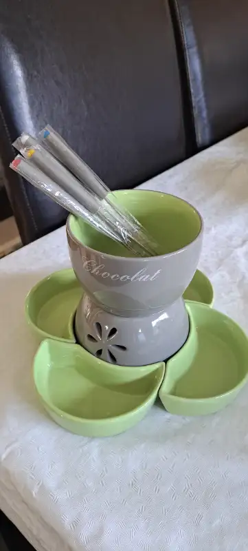 Fondu au chocolat, View more