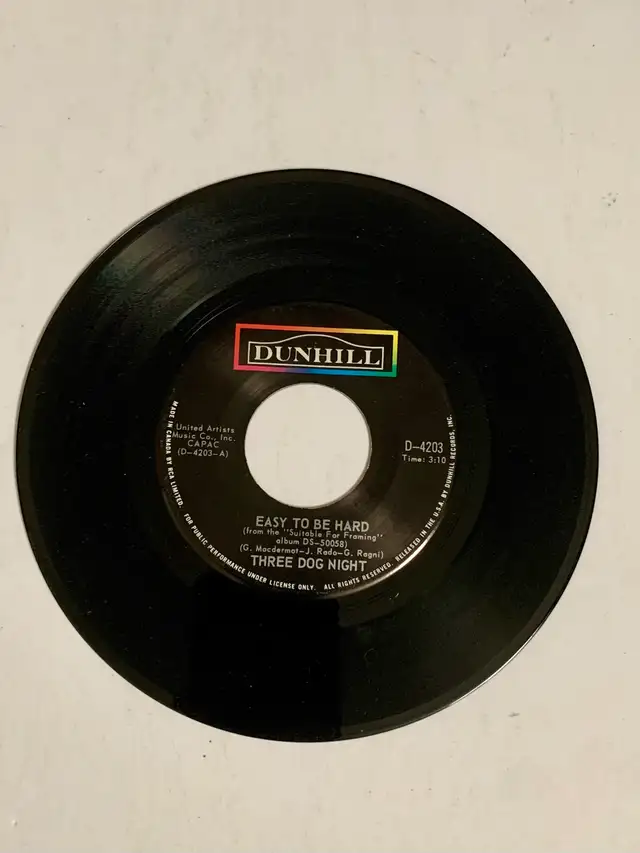 Three Dog Night - Easy to be Hard (7” Vinyl)