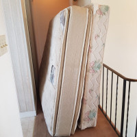 Queen mattress for only 80 bucks! PILLOWTOP